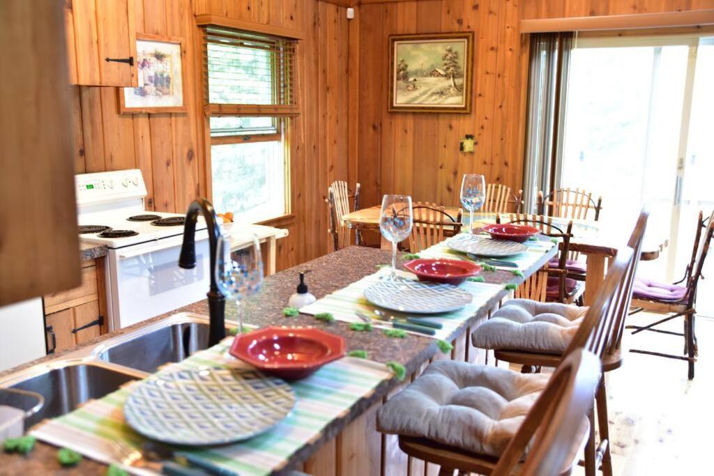 Quiet And Comfy 3Bed/2Bath - Chalet With Hot Tub. Cedar Экстерьер фото